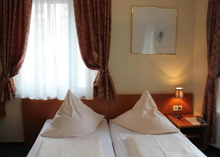 Aria Hotel 3*
